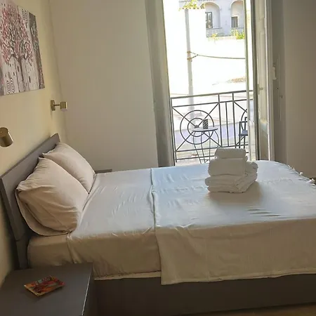 Elena's 4*